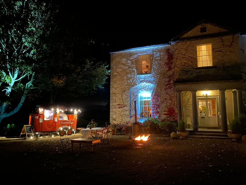 Brownstone Pizza - Mobile Wood Fired Pizza €600