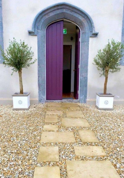 Woodside Chapel €10