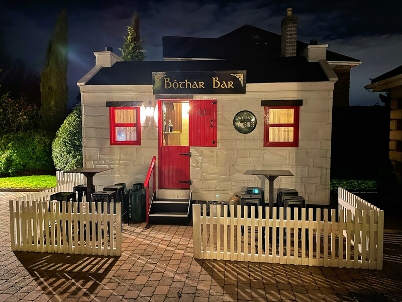 Bóthar Bar - Traditional Irish Pub on Wheels! €595