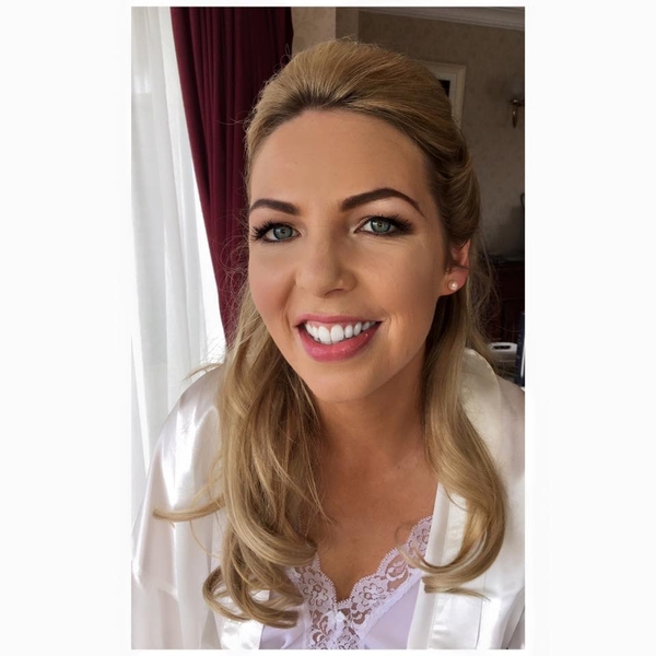 Aifric R Makeup Artist €275