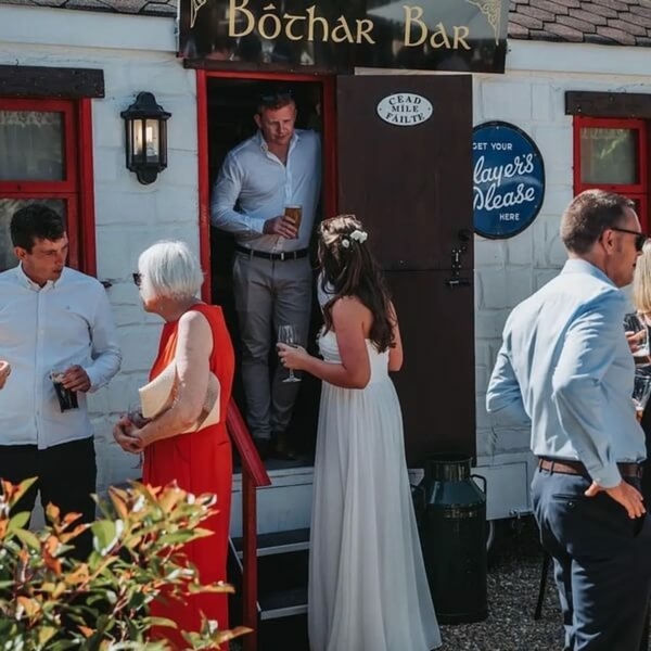 Bóthar Bar - Traditional Irish Pub on Wheels! €595