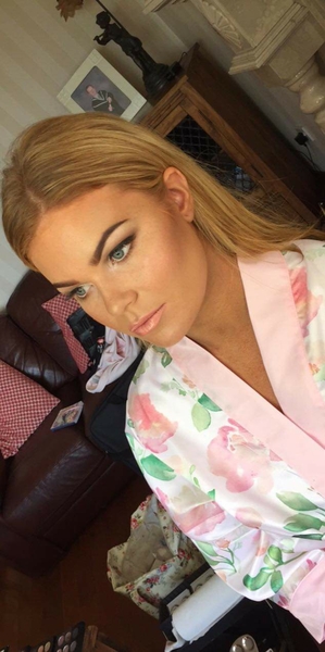 Carly Pro Makeup Artist €240