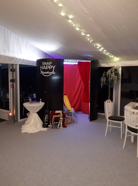 Snap Happy Photo Booths €400