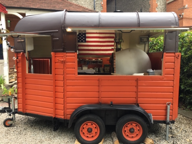 Brownstone Pizza - Mobile Wood Fired Pizza €600