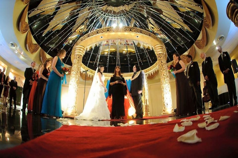 The Roving Rev: Award Winning Int Celebrant €395