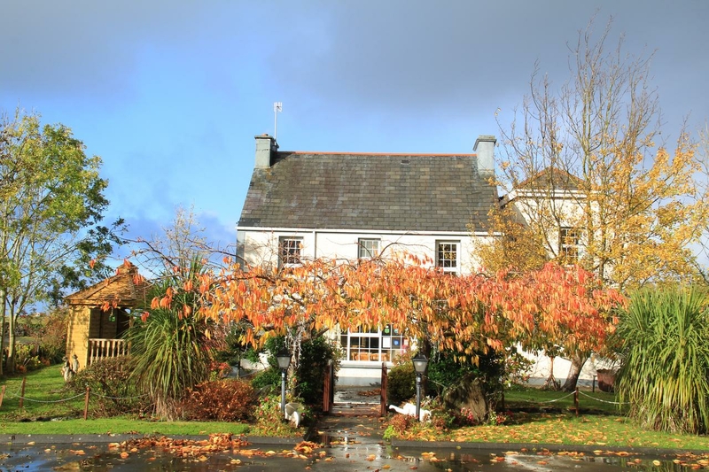 Lake House Hotel €45