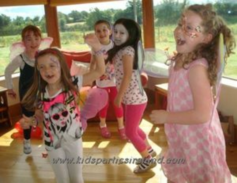 Children's Entertainer: Kids Parties Ireland €200