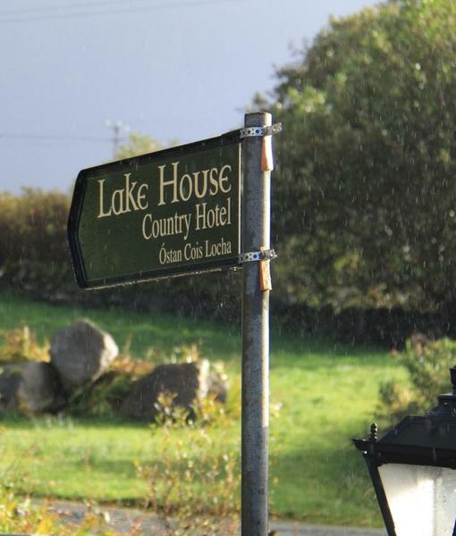 Lake House Hotel €45