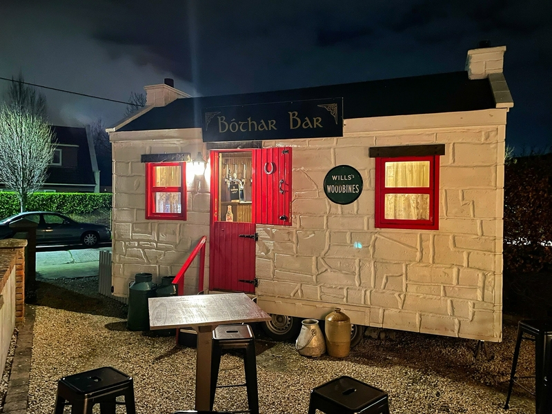 Bóthar Bar - Traditional Irish Pub on Wheels! €595