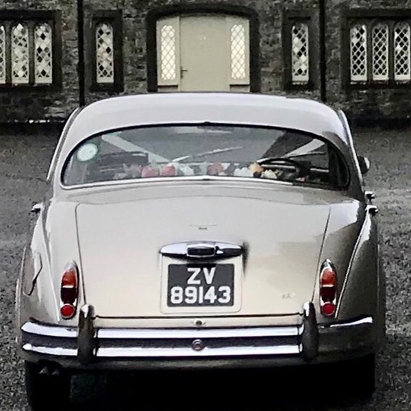 Classic Wedding Car and Limousine Hire Ltd €350