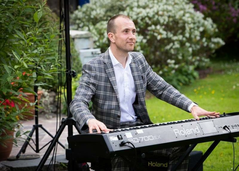 Joe Kenny Wedding Pianist €300